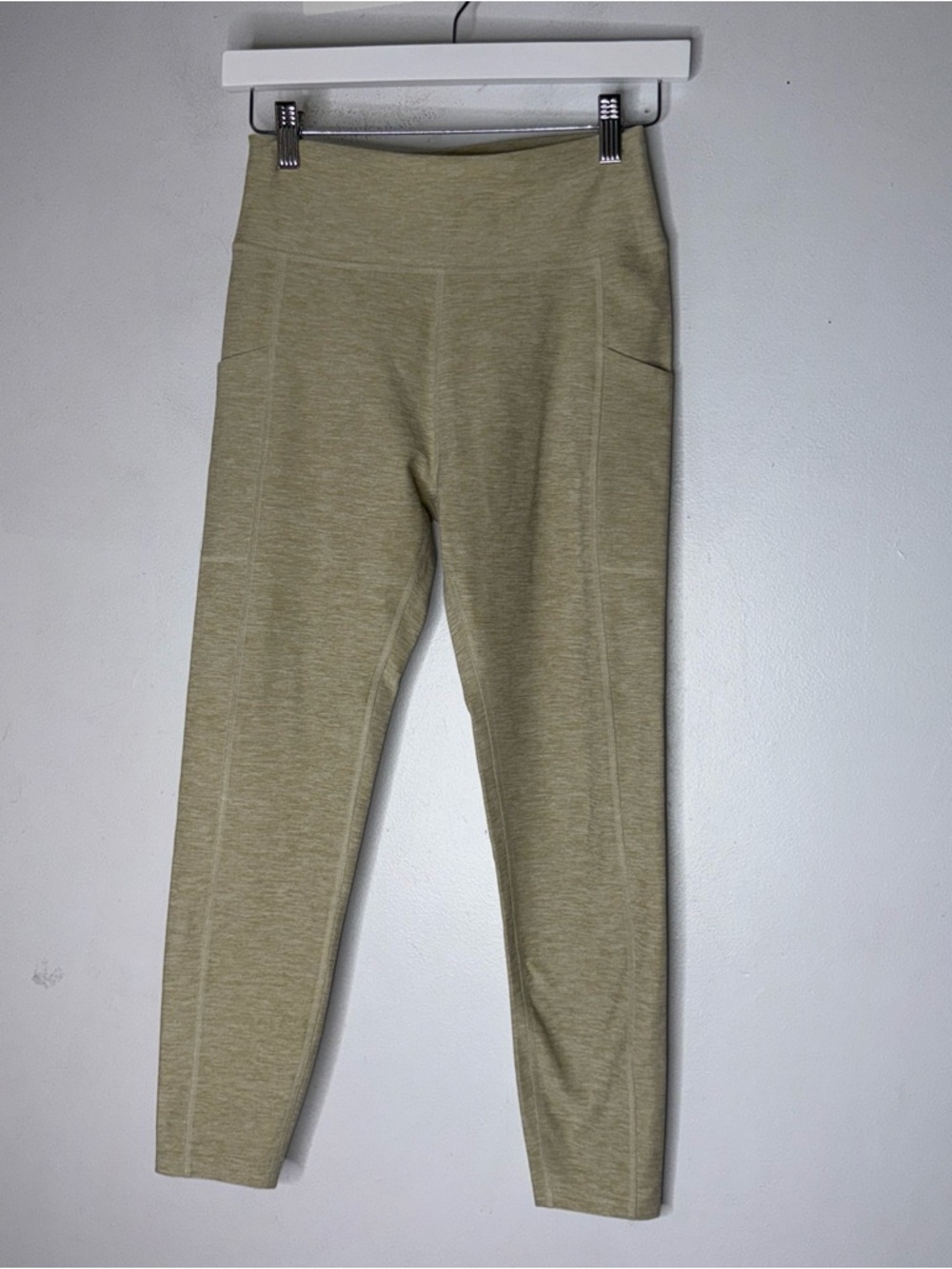 NWT Abercrombie Fitch Tan Side Pocket Leggings Small